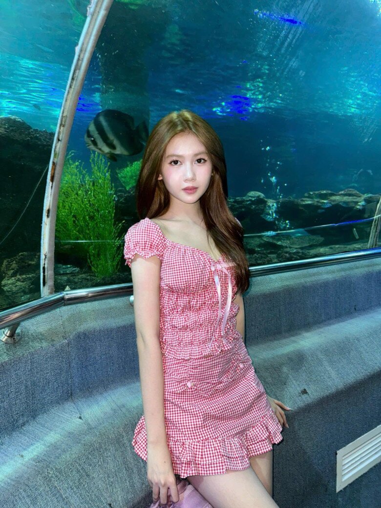 Em bé &#34;triệu view&#34; Bảo An phúng phính, đáng yêu ngày nào giờ dậy thì thành công với nhan sắc gây bất ngờ - 11