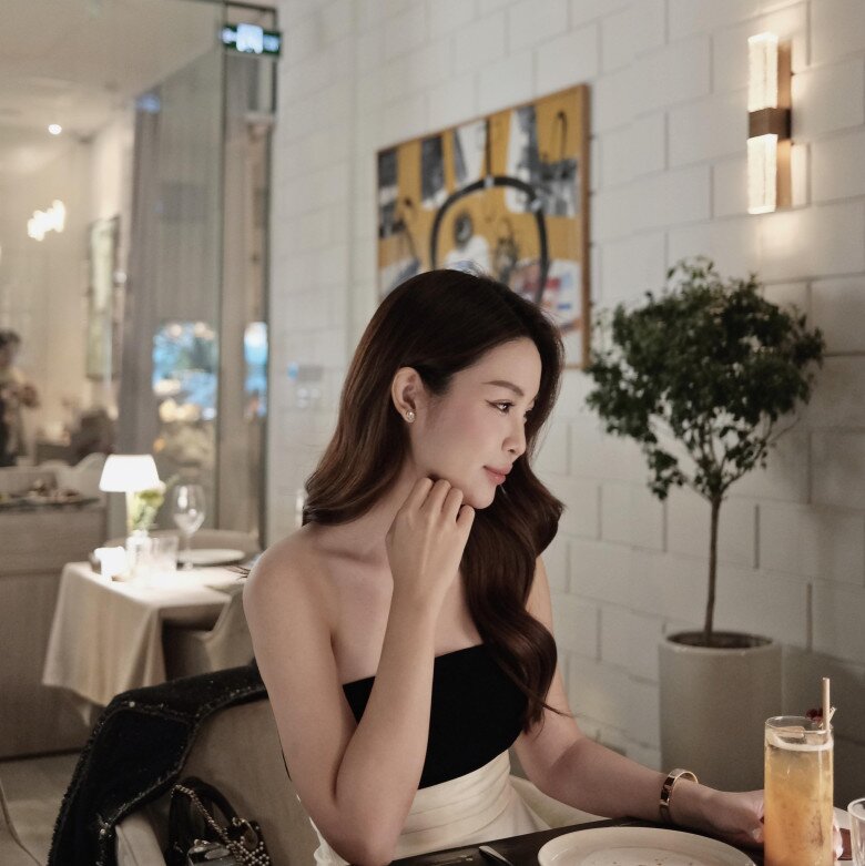 Em gái Đỗ Mỹ Linh sở hữu nhan sắc quyến rũ ngọt ngào, được dân mạng xúi đi thi Hoa hậu nối ngôi chị - 2