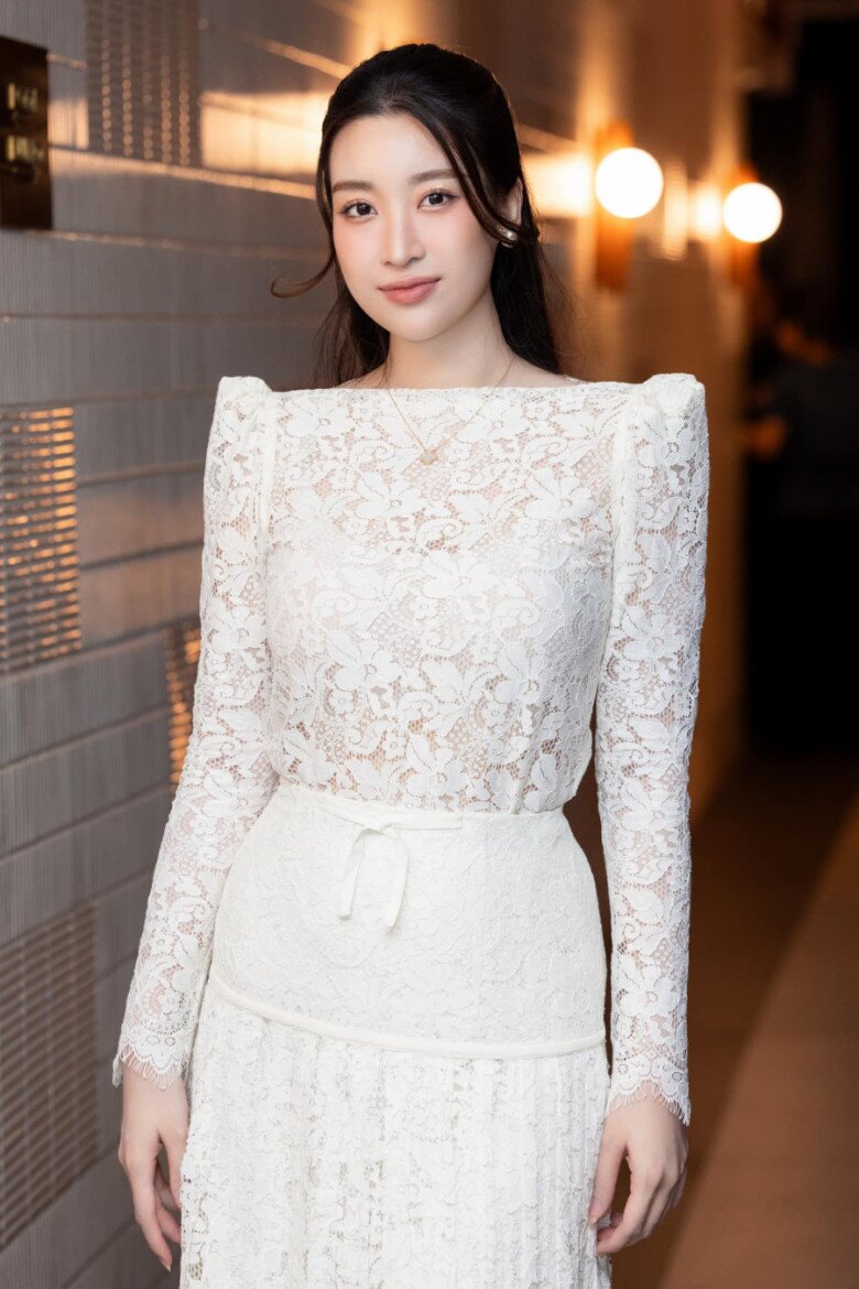 Em gái Đỗ Mỹ Linh sở hữu nhan sắc quyến rũ ngọt ngào, được dân mạng xúi đi thi Hoa hậu nối ngôi chị - 7