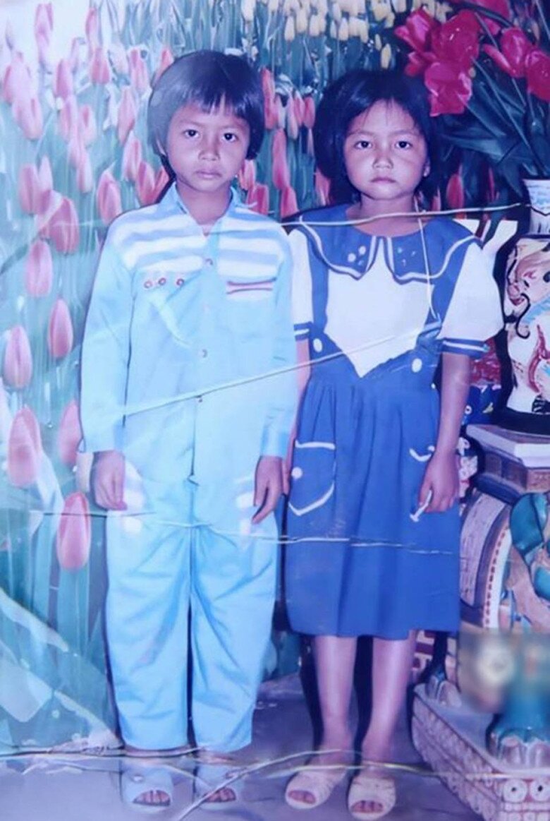 H'Hen Niê khoe ảnh hồi nhỏ chứng minh con giống mẹ, dân tình lại phát hiện cô có tố chất hoa hậu từ bé - 3