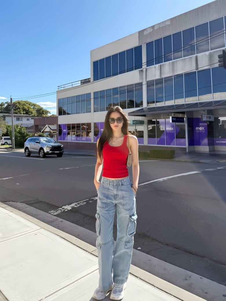 Hoa hậu Ý Nhi thả dáng mảnh mai tại trời Úc, hào hứng chờ đợi ngày trở về Việt Nam - 11