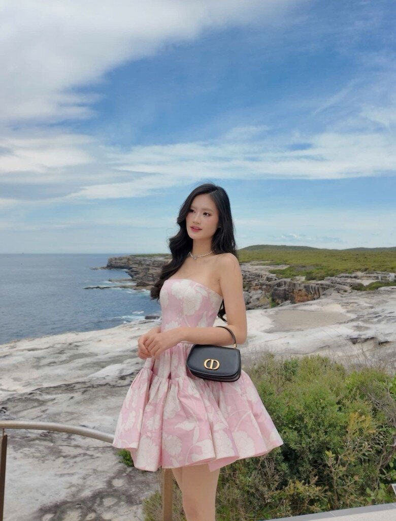 Hoa hậu Ý Nhi thả dáng mảnh mai tại trời Úc, hào hứng chờ đợi ngày trở về Việt Nam - 10