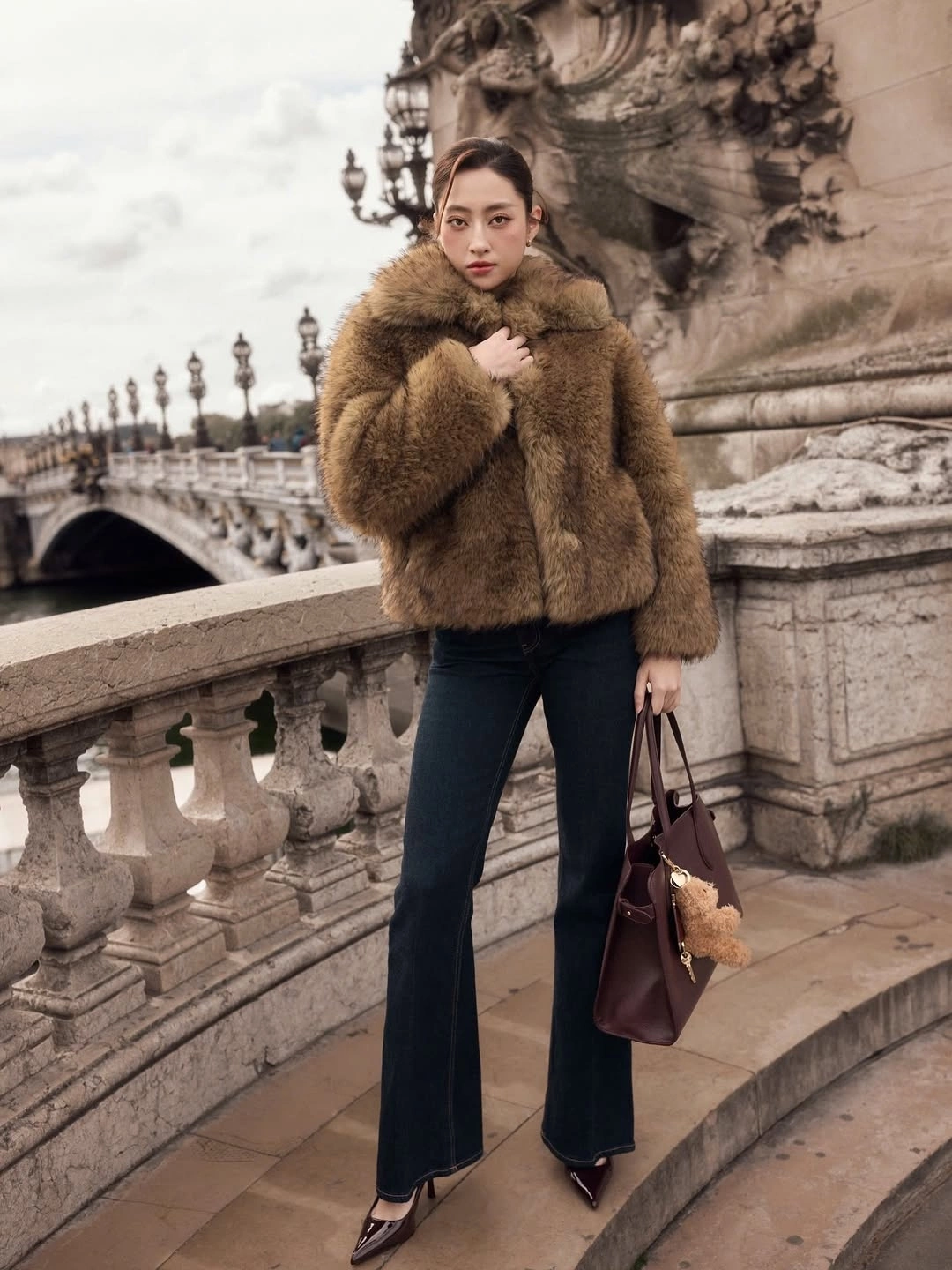 Mặc áo khoác lông vừa sang vừa trẻ như mỹ nhân Việt, chị em hóa thành quý cô &#34;giàu ngầm&#34; - 4