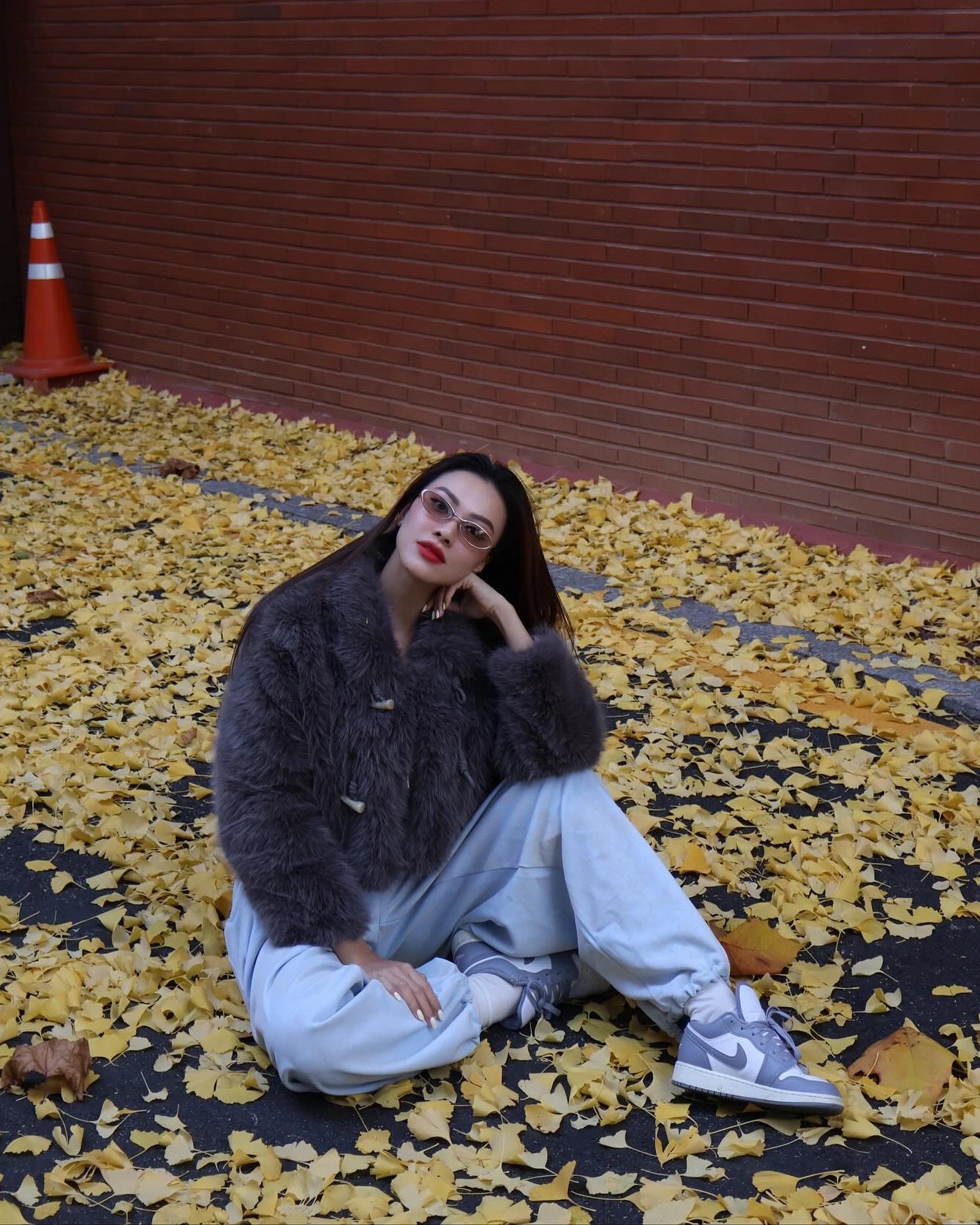 Mặc áo khoác lông vừa sang vừa trẻ như mỹ nhân Việt, chị em hóa thành quý cô &#34;giàu ngầm&#34; - 5