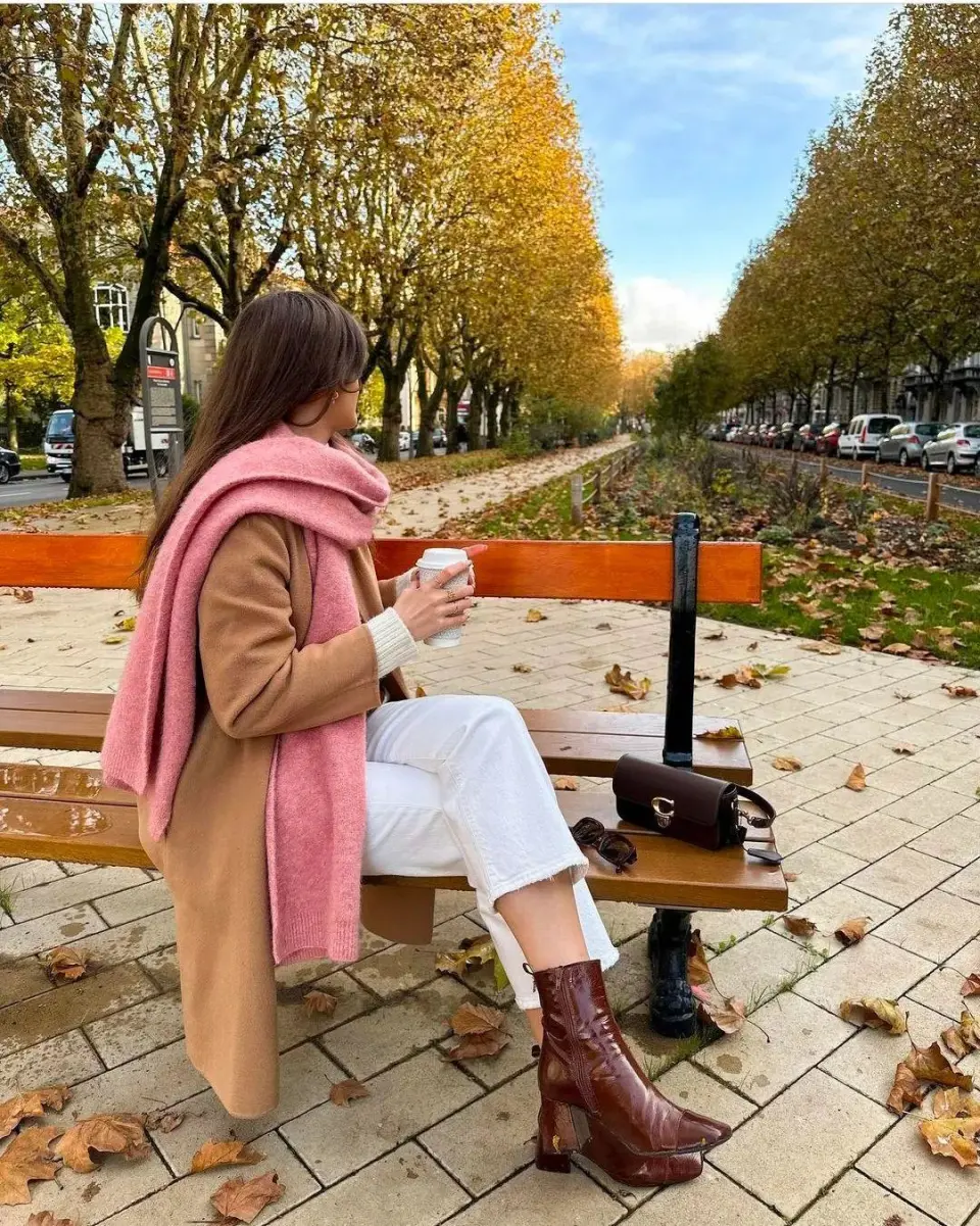 Làm thế nào để mang bốt ngắn mà không khiến chân còn "một mẩu"? 3 kiểu quần diện với bốt giúp kéo dài cả người - 6