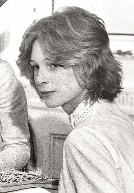 Nhìn lại đỉnh cao nhan sắc “cậu bé đẹp nhất thế giới” vừa qua đời: Đẹp đến siêu thực nhưng biến cuộc đời thành bi kịch - 12