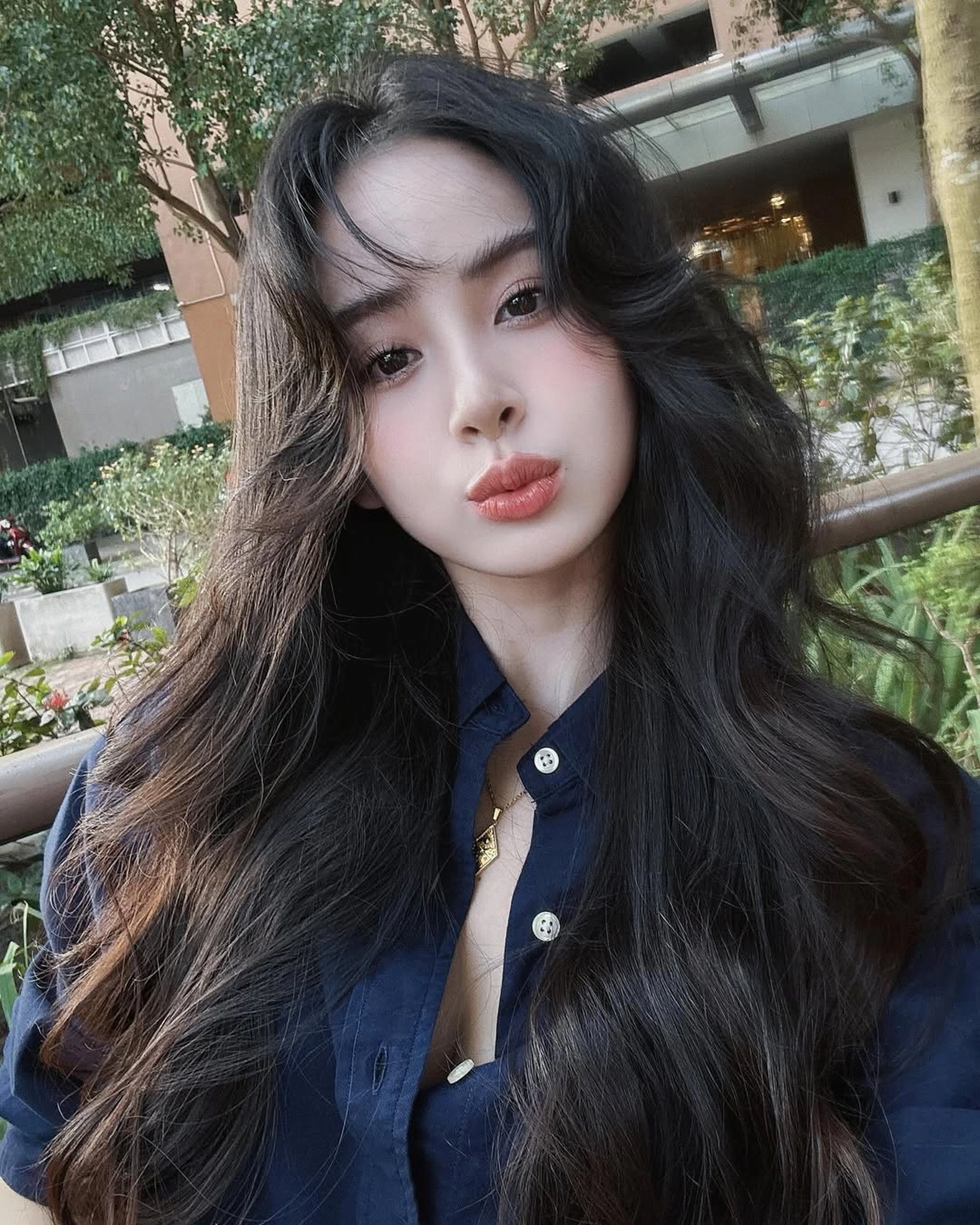 Chị gái Hương Liên có vẻ đẹp một 9 một 10 với em gái, nhìn sang mẹ ruột mới thấy gia đình toàn cực phẩm nhan sắc - 11