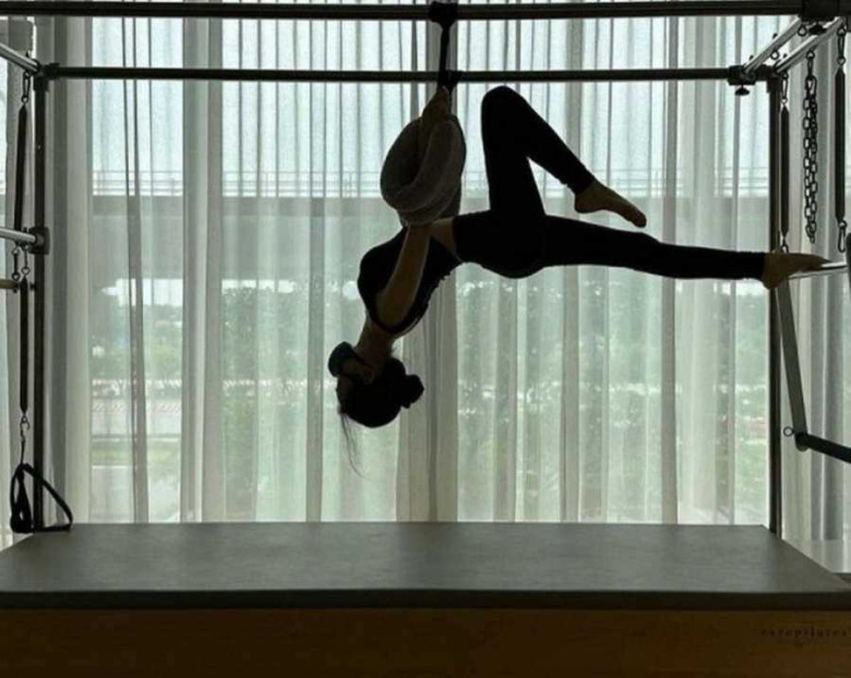 Gái xinh Hà Nội từng lọt top tìm kiếm Google lộ ảnh hẹn hò ở Pháp: 16 tuổi bị chê "chín ép", nay thay đổi khó tin - 16