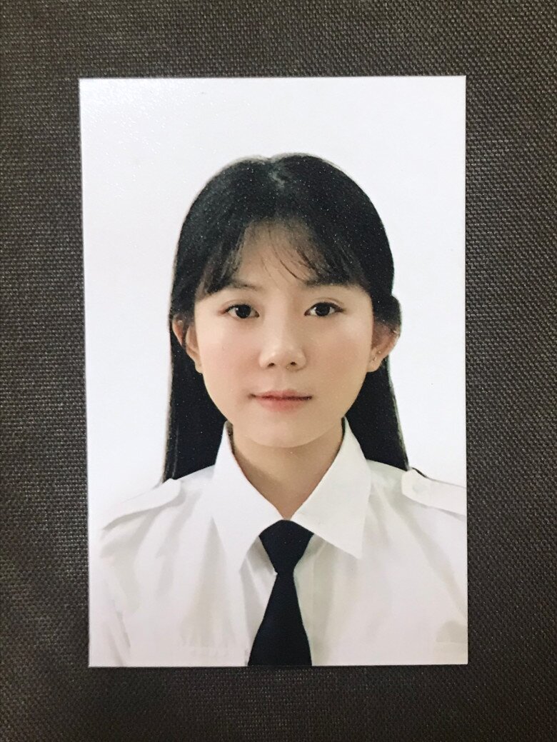 Nữ cơ phó U30 đốn tim với gương mặt &#34;búng ra sữa&#34;, ăn mặc dễ thương như nữ sinh khác hẳn khi mặc đồng phục bay - 4