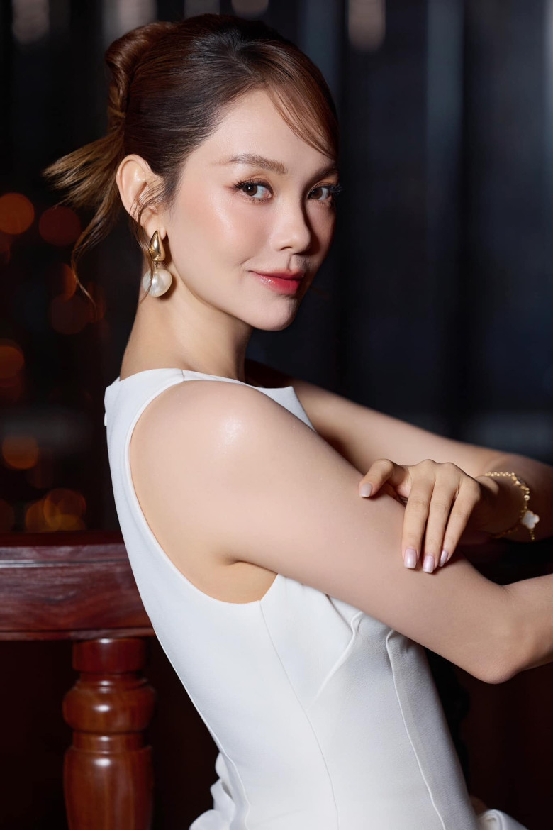 Phú bà Vbiz mua đất 20.000m2 để nuôi gà nhưng mỗi bữa ăn 1 thìa cơm, uống nước rẻ bèo để no lâu, giữ dáng đẹp - 1