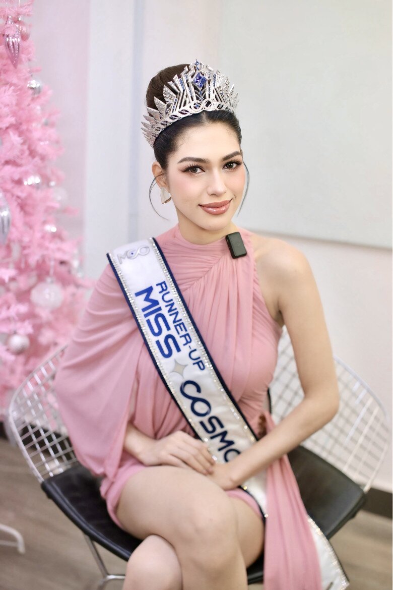 Top 2 Miss Cosmo 2025: Lên tiếng về tin đồn muốn từ bỏ danh hiệu và khoảnh khắc sợ bị gọi nhầm lúc đăng quang - 3
