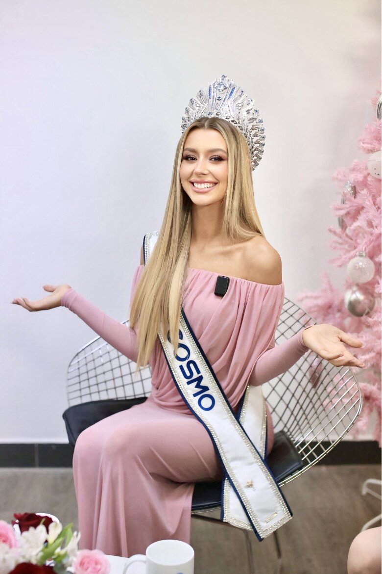 Top 2 Miss Cosmo 2025: Lên tiếng về tin đồn muốn từ bỏ danh hiệu và khoảnh khắc sợ bị gọi nhầm lúc đăng quang - 2