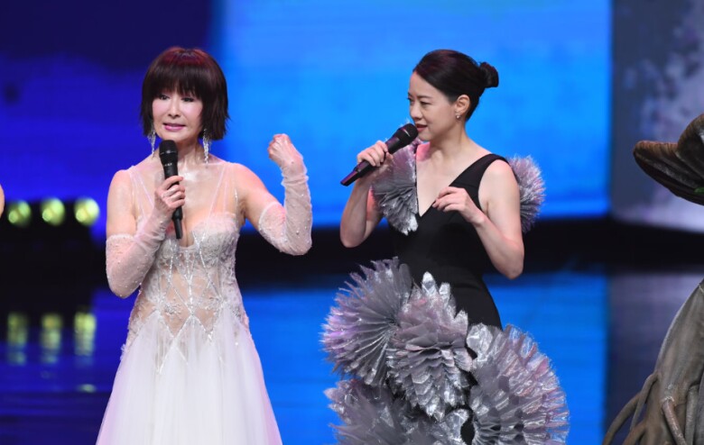 U80 mà da dẻ như 20 tuổi, "Võ Tắc Thiên đẹp nhất showbiz" có 4 cách chống lão hóa đỉnh hơn dùng đồ dưỡng da đắt tiền - 7