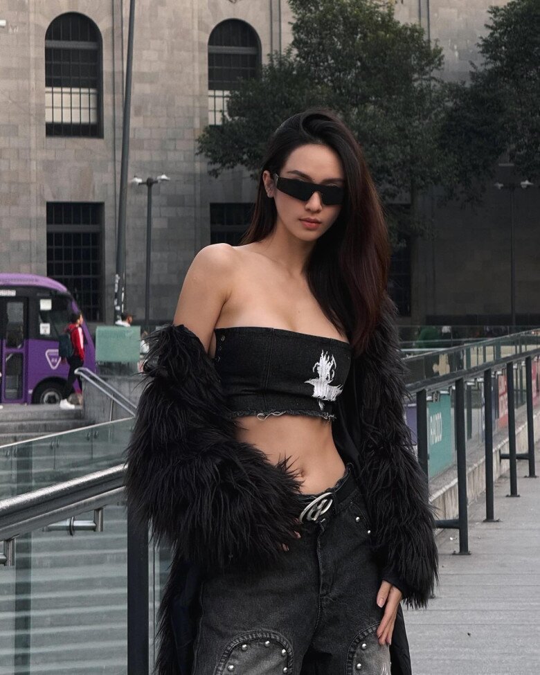 Vũ Thúy Quỳnh bị "soi" sống tiết kiệm vì mặc đi mặc lại một chiếc váy ren nhưng dân tình ngắm xong cũng phải mê - 15