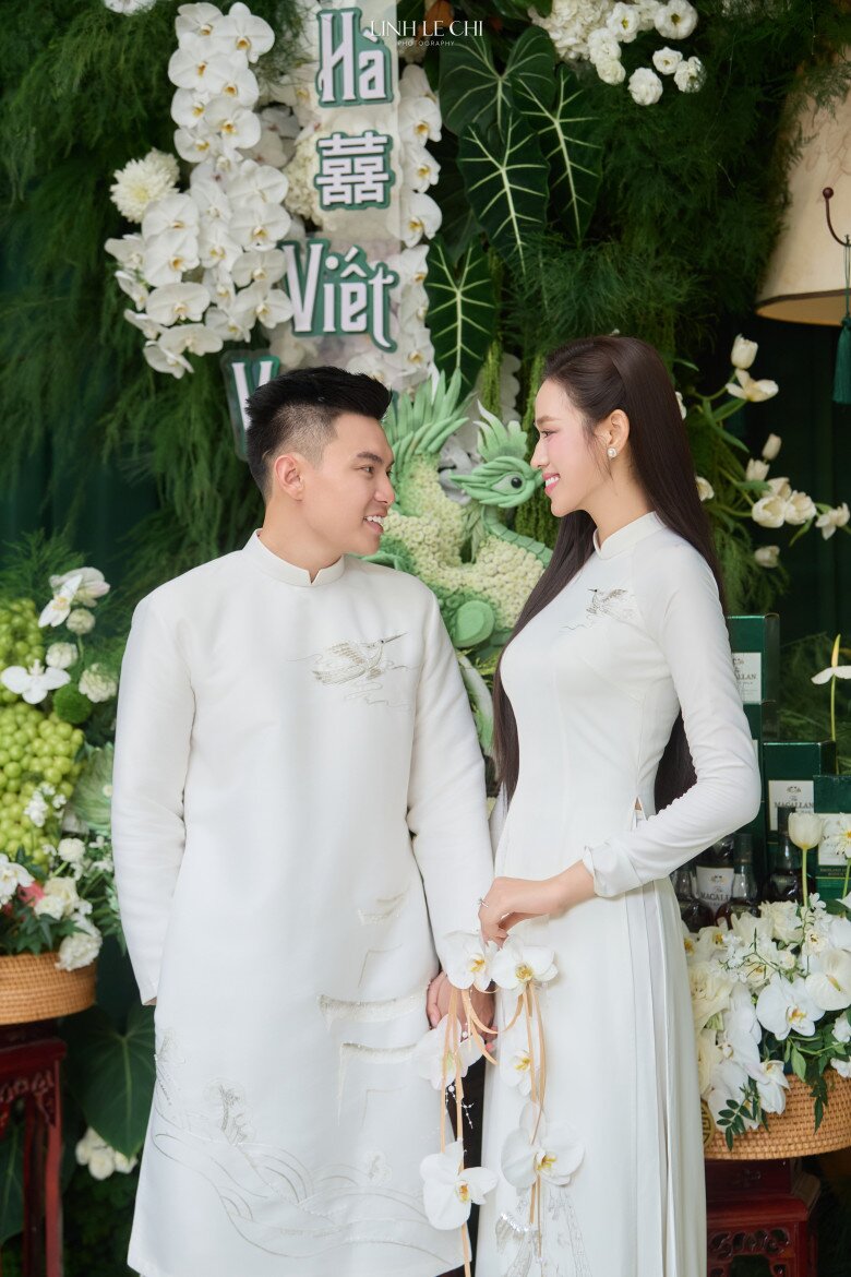 Cô dâu Đỗ Hà mặc áo dài có ý nghĩa đặc biệt, chồng Tổng giám đốc đeo đồng hồ có giá hơn tỷ - 3