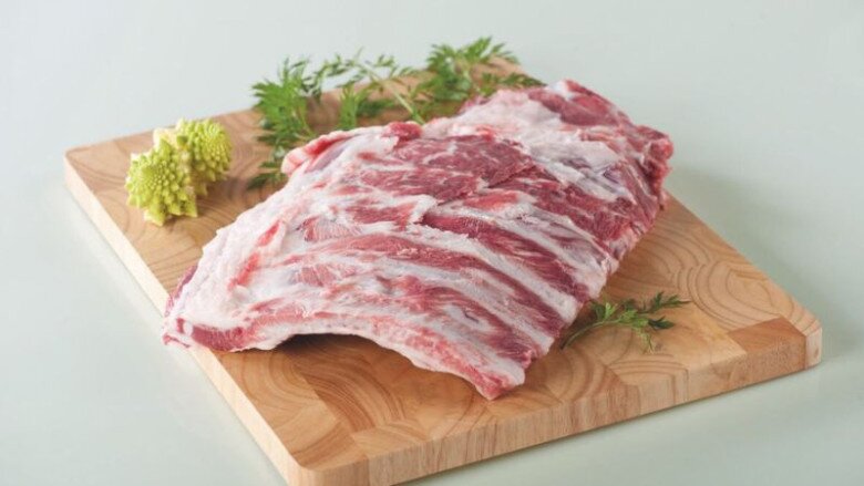 Có 3 miếng xương sườn người bán hàng không bao giờ ăn, đừng thấy rẻ mà mua về kẻo rước bệnh - 3