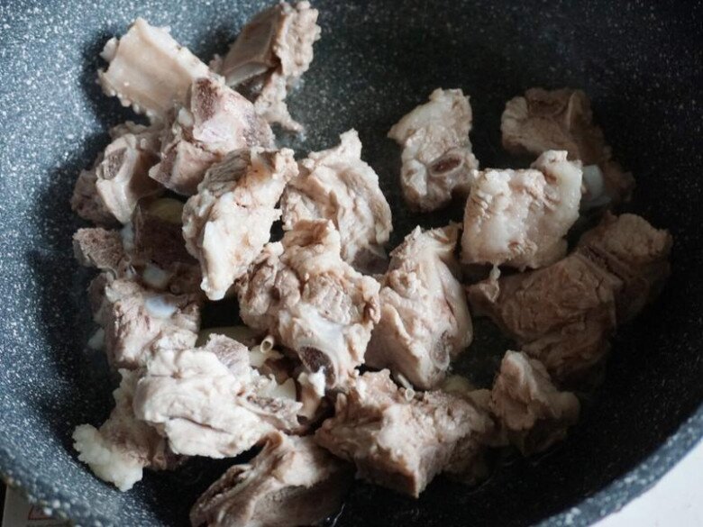 Củ này có giá 25.000đ/kg, người Nhật gọi là “củ trường sinh”, nấu lên thơm bở thịt chẳng ngon bằng - 4