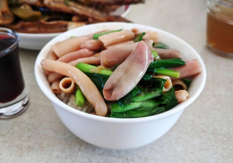 Đặc sản có tên "ngượng đỏ mặt", toàn thân không xương, ăn sống hay chín đều được, giá khoảng 200.000 đồng - 4