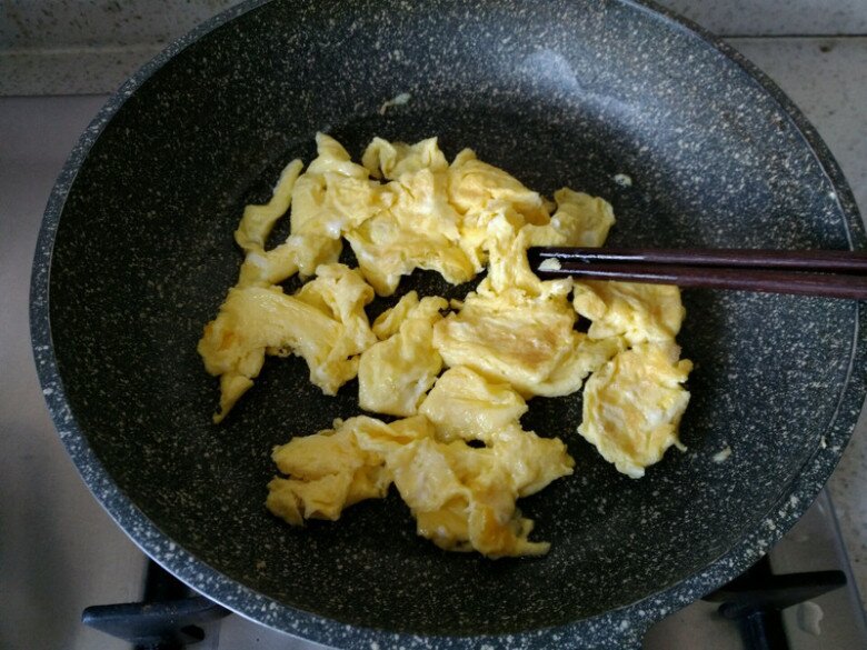 Đi chợ gặp rau siêu giàu vitamin C này mua ngay, xào cực ngon lại tốt cho tiêu hóa - 2
