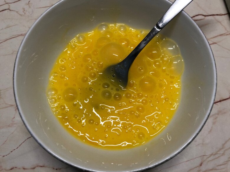 Ít ai biết lá này giàu dinh dưỡng hơn phần thân, đem xào với trứng vừa ngon lại đại bổ - 3