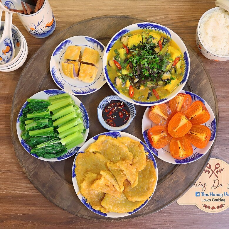 Mẹ đảm khoe loạt cơm yêu nước, mừng ngày giải phóng Thủ đô, nhìn mà muốn vào bếp nấu theo ngay - 6