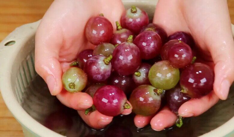 Mua nho đừng dại chọn 3 quả này, người bán không bao giờ ăn, hãy tinh ý và tranh xa nó! - 6