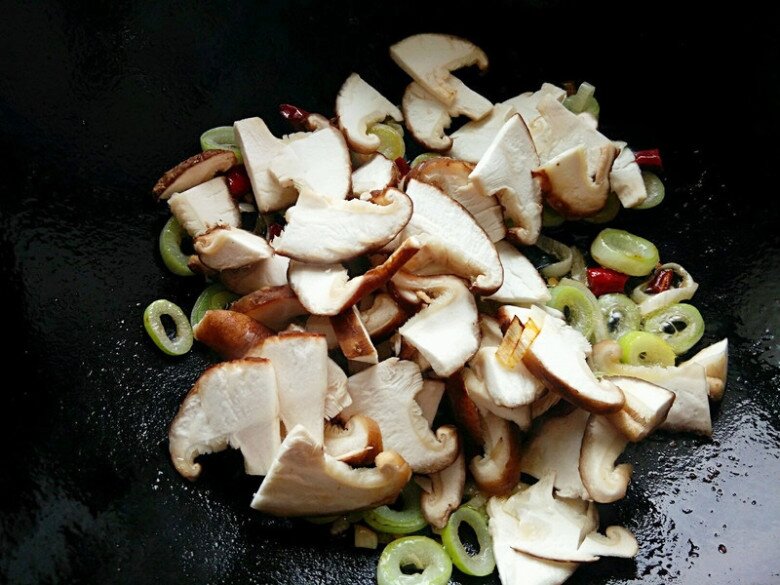Quả này rẻ nhưng là kho dinh dưỡng thiên nhiên, đem xào với 2 thứ độ ngon, bổ tăng nhiều lần - 8