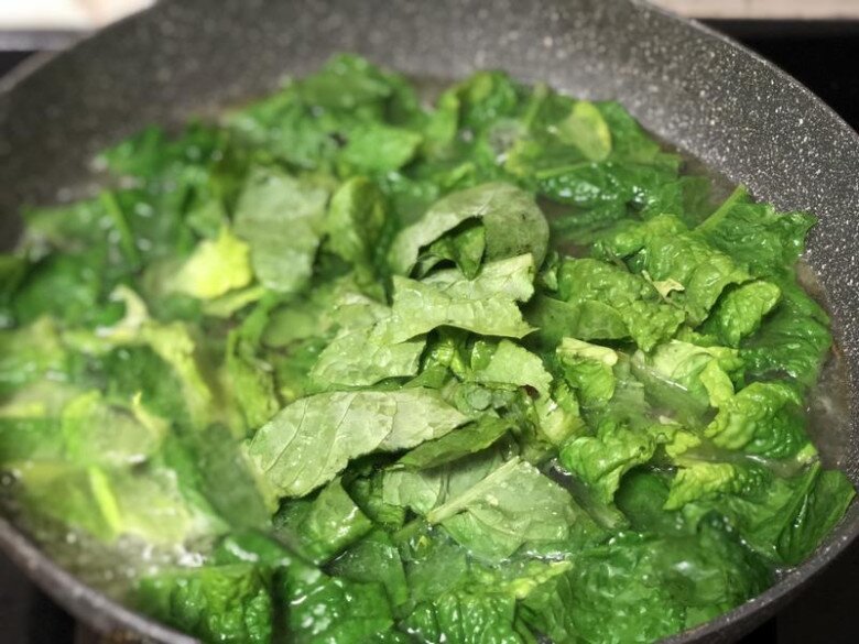 Toàn thân cây này đều ăn được, phần lá bổ nhất đem nấu canh với trứng dinh dưỡng tăng lên nhiều lần - 8