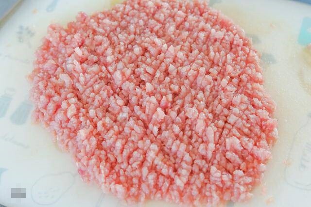 Tự băm thịt thật khó và lâu, đầu bếp mách chỉ 2 phút là băm xong miếng thịt 300g, vừa ngon lại cực vệ sinh - 6