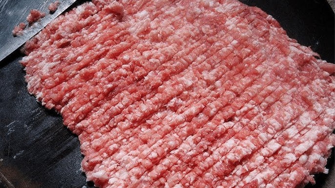 Tự băm thịt thật khó và lâu, đầu bếp mách chỉ 2 phút là băm xong miếng thịt 300g, vừa ngon lại cực vệ sinh - 5
