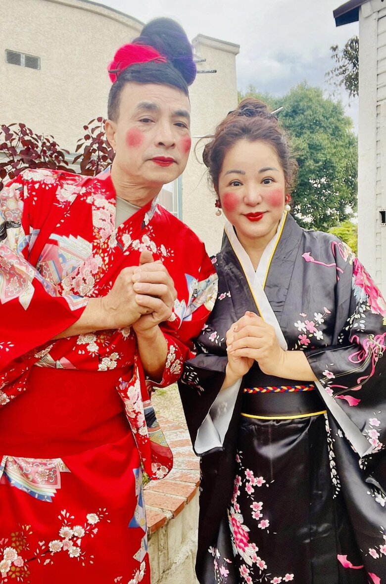 Bố ruột "bé Xuân Mai" đánh má hồng, mặc đồ nữ, tiết lộ sự thật về con gái và độ "chịu chi" bất ngờ - 1