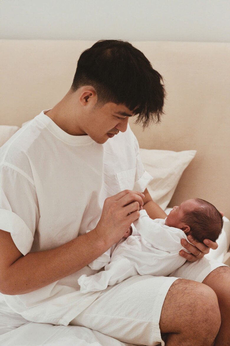 Cặp đôi viên mãn nhất nhì lịch sử Người Ấy Là Ai: Quý tử chào đời gặp hiện tượng hiếm, được dự đoán điềm may - 10