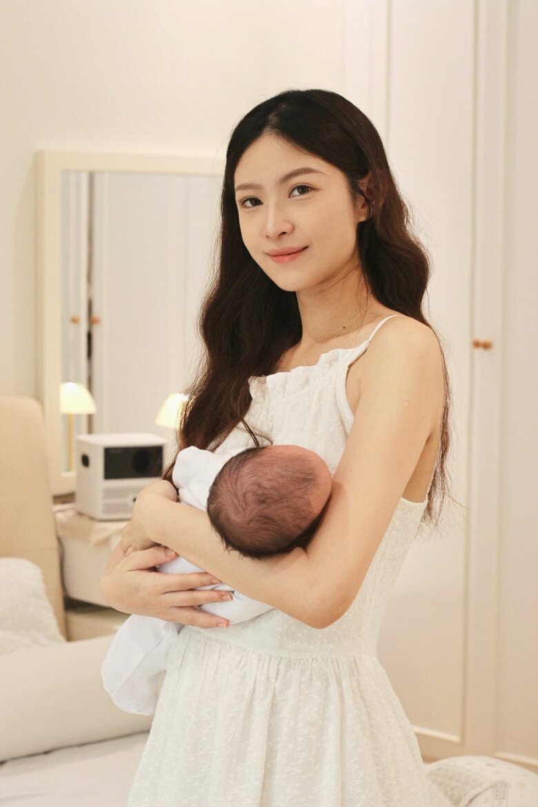 Cặp đôi viên mãn nhất nhì lịch sử Người Ấy Là Ai: Quý tử chào đời gặp hiện tượng hiếm, được dự đoán điềm may - 3