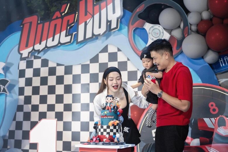 Đại gia Long An là ông chồng "vàng mười" của Minh Hằng: Về nhà bỏ hết mọi buồn bực để vui vẻ với vợ con - 4