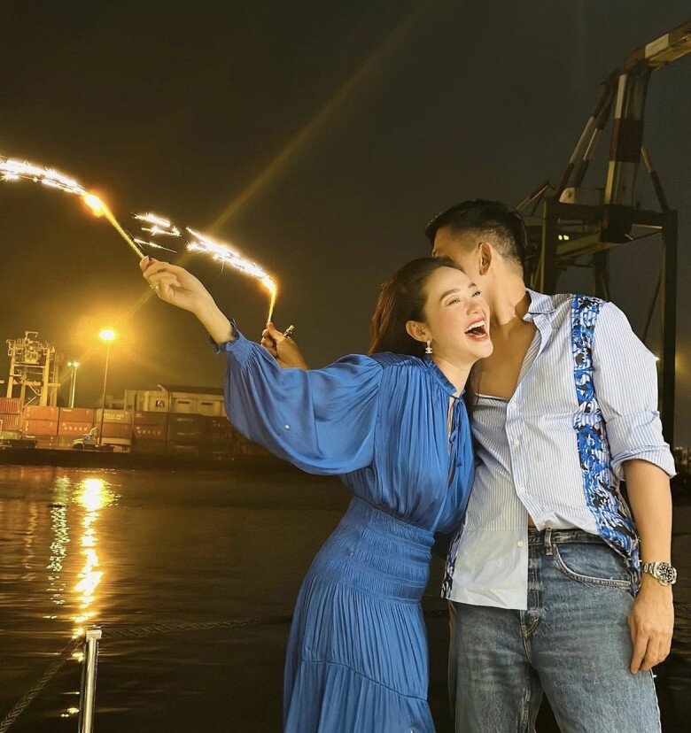 Đại gia Long An là ông chồng "vàng mười" của Minh Hằng: Về nhà bỏ hết mọi buồn bực để vui vẻ với vợ con - 2