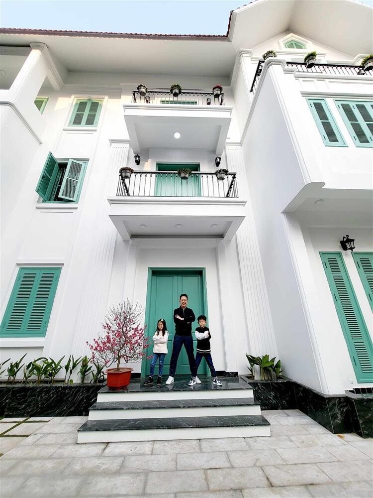 &#34;Hổ phụ sinh hổ tử&#34;, MC VTV từng là Thủ khoa khoe bố ruột là Giáo sư - Tiến sĩ, Nhà giáo nhân dân đáng kính - 11