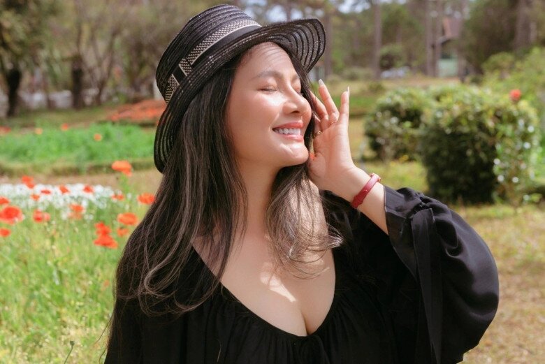 Nữ diễn viên Việt sinh 3 con với 3 người đàn ông: Nay tóc bạc vẫn có bạn trai, sống ở nhà vườn 6000m2 - 11