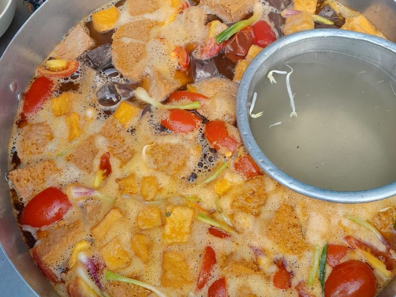 Món bún đặc sản Ban Mê đậm hương vị núi rừng, nghe tên lạ nhìn bắt mắt, muốn ăn phải canh giờ - 2