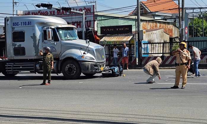 Tin tức 24h: Bão số 15 sẽ đi vào vùng biển từ Gia Lai đến Khánh Hòa - 5