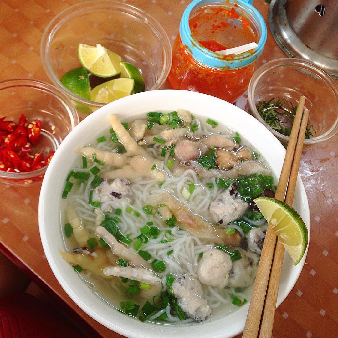 5 món bún độc lạ ở Hà Nội, kết hợp nguyên liệu quen thuộc, tưởng không ngon mà ngon không tưởng - 1