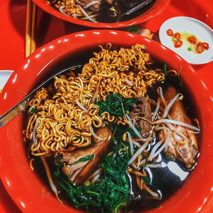 Đặc sản mỳ gà tần Hà Nội giàu dinh dưỡng, mách bạn 5 địa chỉ ngon nổi tiếng cho ngày se lạnh - 3