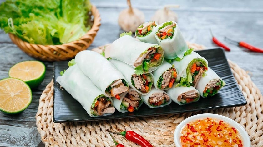 Menu món cuốn 3 miền nhất định phải thưởng thức, từ phở, nem, gỏi, bánh tráng đều chiều lòng người sành ăn - 1