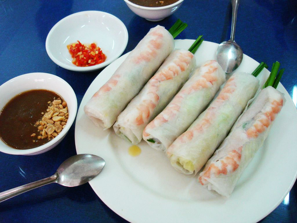 Menu món cuốn 3 miền nhất định phải thưởng thức, từ phở, nem, gỏi, bánh tráng đều chiều lòng người sành ăn - 2
