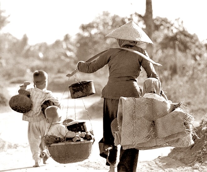 Mẹ đi bước nữa đành gửi con trai 5 tuổi về quê rồi thất lạc, 54 năm sau, tin vui bất ngờ đến với đại gia đình  - 1