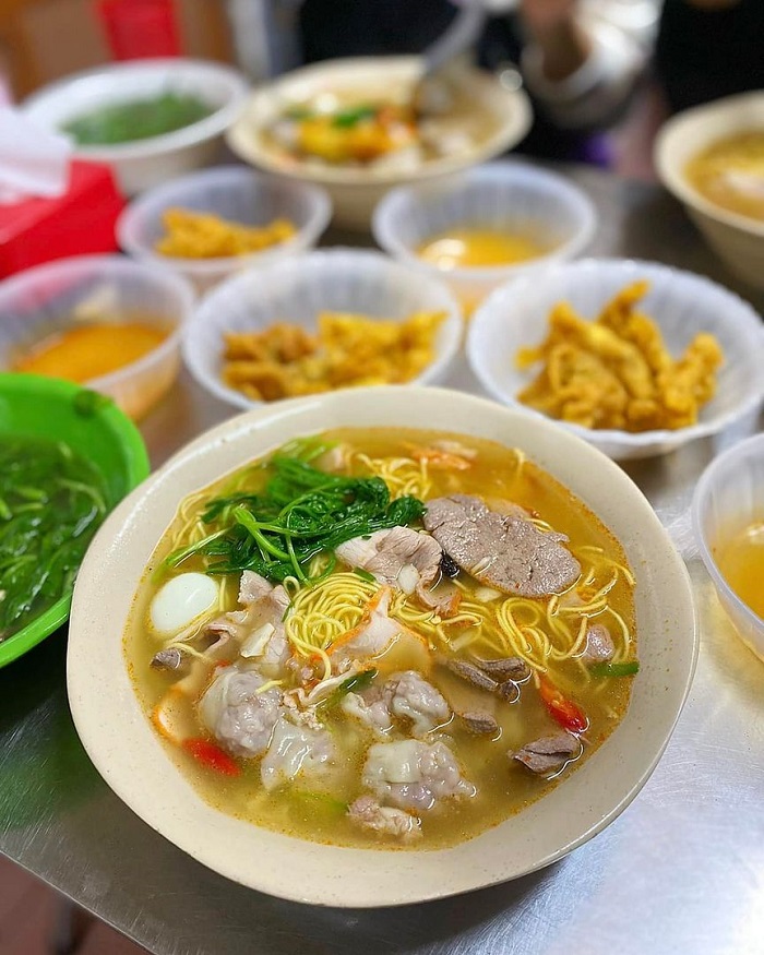 Ở Hà Nội có một món mì vừa ngon vừa đẹp, mách bạn 5 địa chỉ nổi tiếng mà dân sành ăn đều biết - 2