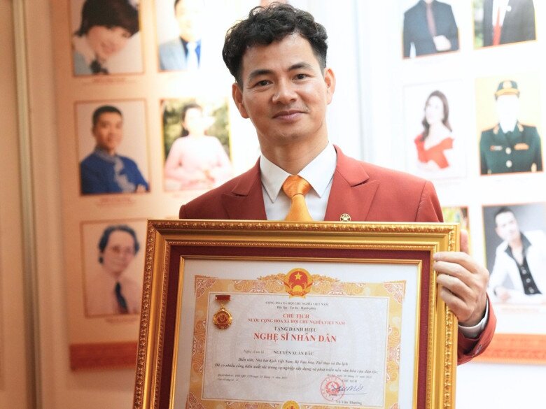 2 NSND cùng tên Xuân Bắc: Người lên chức Cục trưởng ở tuổi 48, người là Phó Hiệu trưởng trường quân đội - 8