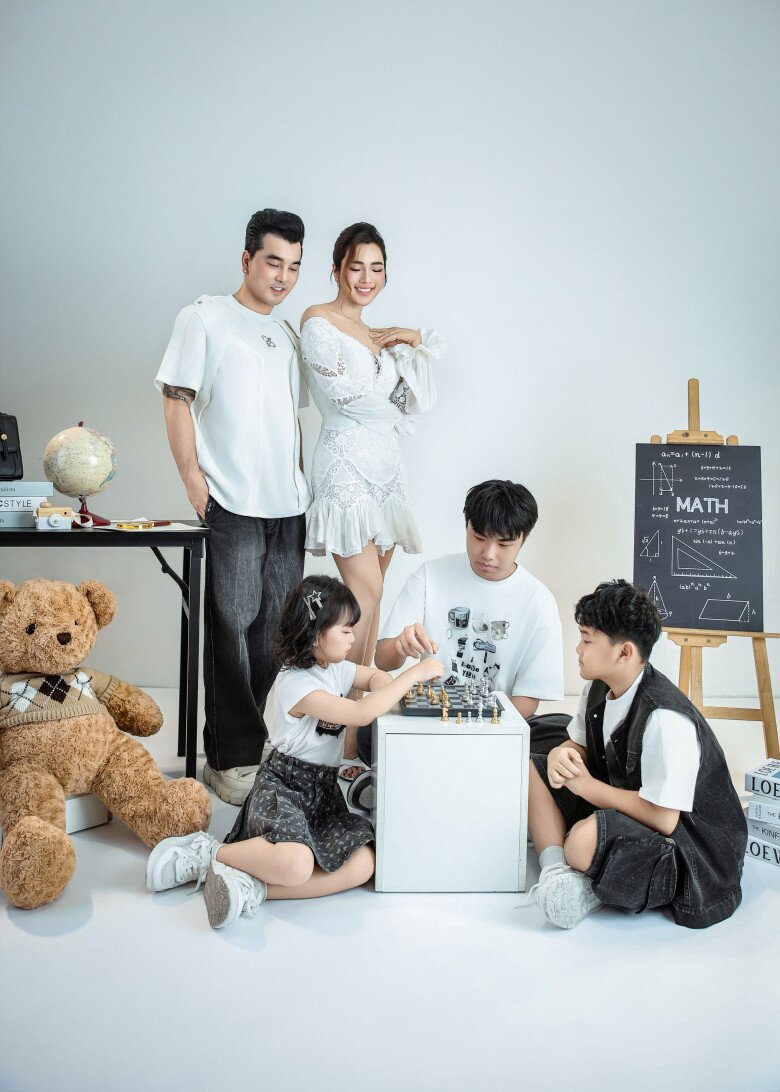 2 sao Việt trùng tên "giàu bậc nhất": Người sở hữu tượng cổ 200 năm tuổi, người có chồng "lấy bao tải đựng tiền" - 17