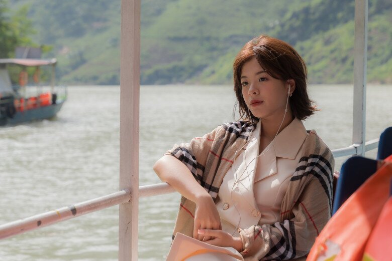 Con gái út là &#34;bản sao thời trẻ&#34; của NSƯT Chiều Xuân, giờ &#34;thành đôi&#34; cùng con trai NSND Trần Lực ở tuổi 21 - 6