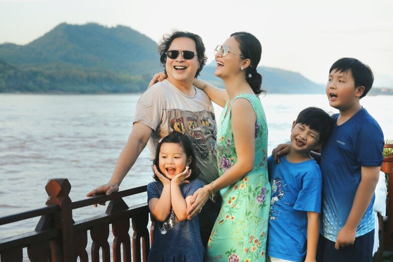 Đỗ Thị Hải Yến mang 3 con với chồng doanh nhân lên thảm đỏ, nhan sắc tuổi 43 &#34;tuyệt đối điện ảnh&#34; - 4