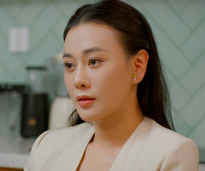 Gió Ngang Khoảng Trời Xanh: Phương Oanh diễn như "lên đồng" khi đối đầu Lan Phương, khán giả đồng loạt "quay xe" - 1